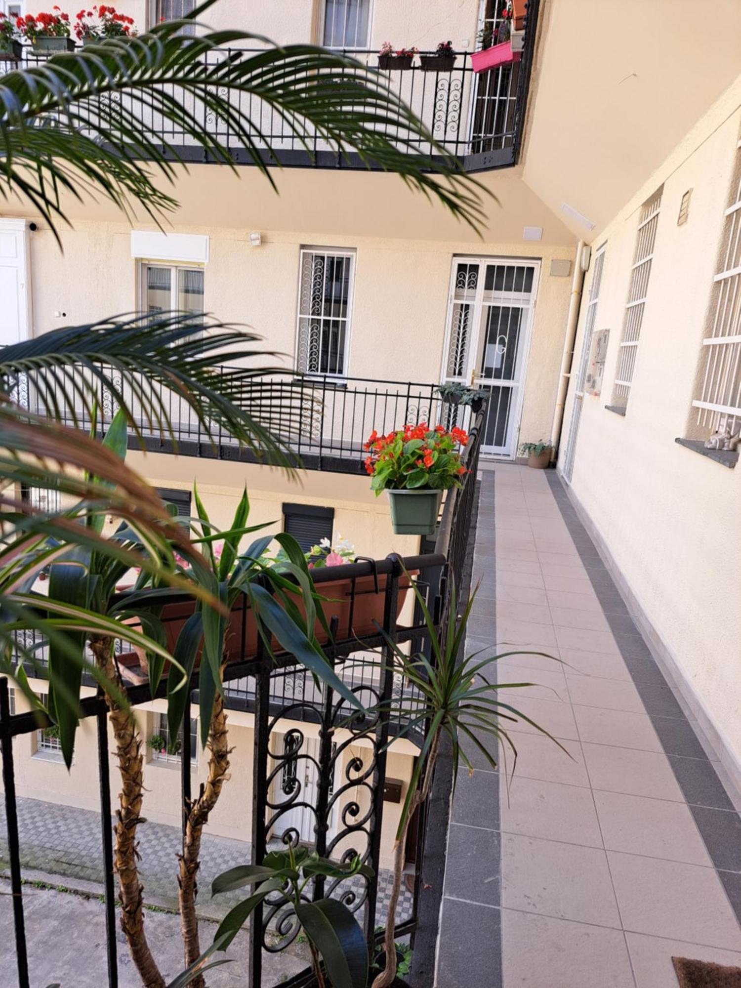 Embassy Studio Apartment Citypark Budapeszt Zewnętrze zdjęcie